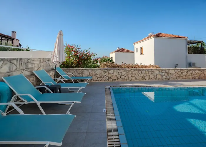 Sevasti Semesterbostad *